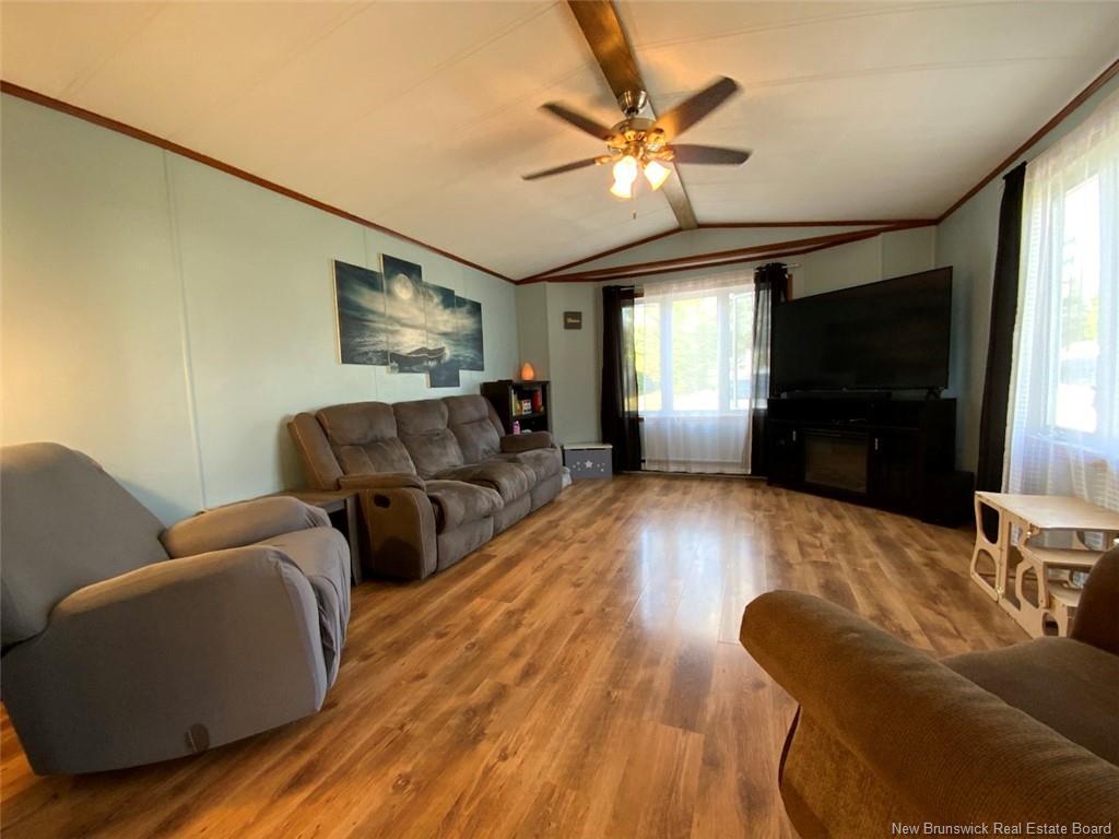 56 Le Paradis St, Saint-Jacques, NB