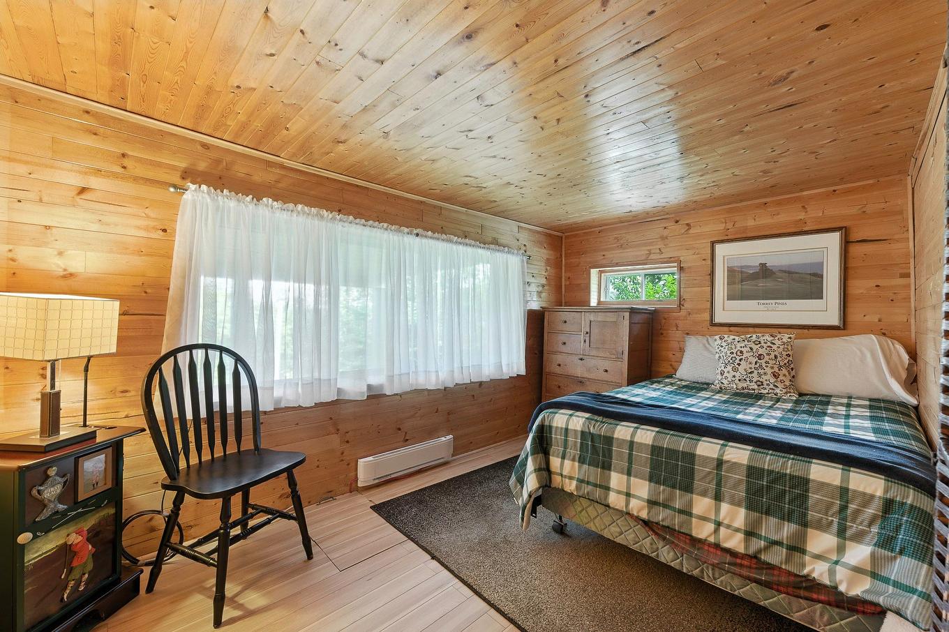 Chambre à coucher - 62 Ch. Lakeview, Saint-Adolphe-D'Howard, QC - Indoor Photo Showing Bedroom