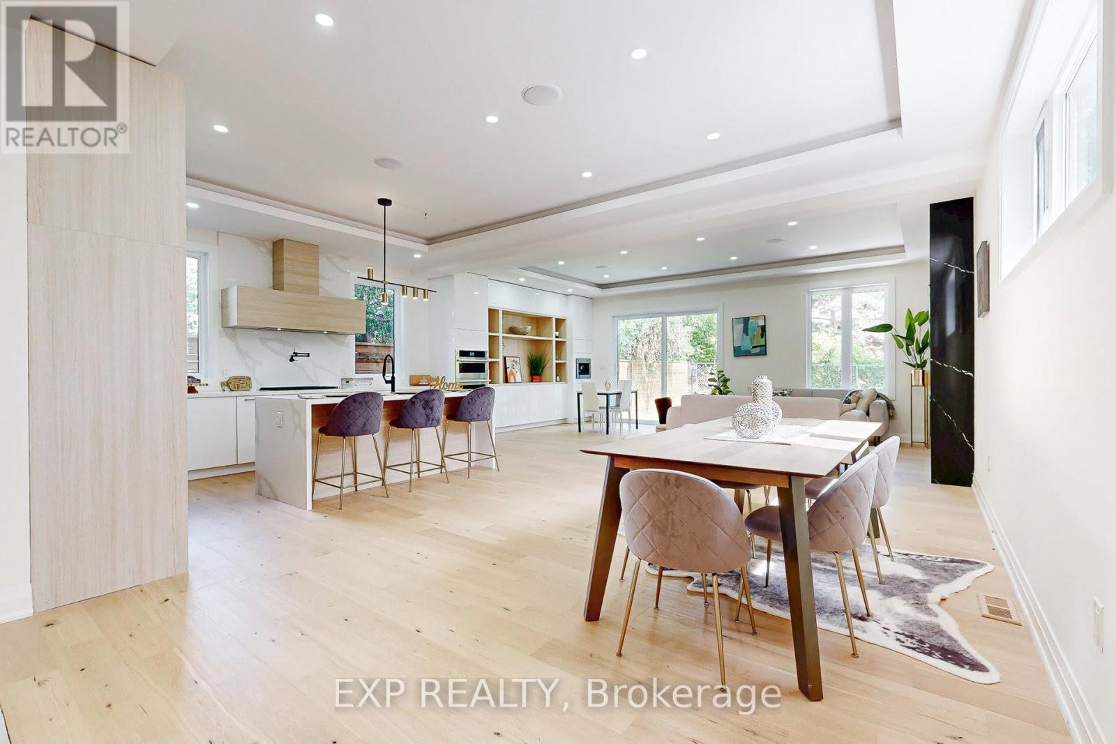 768 Montbeck Crescent, Mississauga, ON - Indoor Photo Showing Dining Room