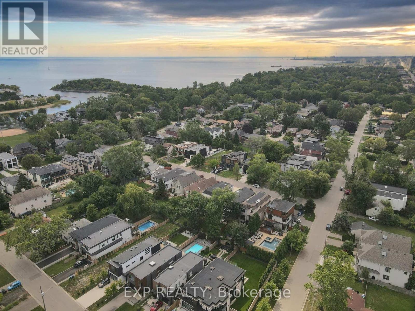 768 Montbeck Crescent, Mississauga, ON - Outdoor With Body Of Water With View