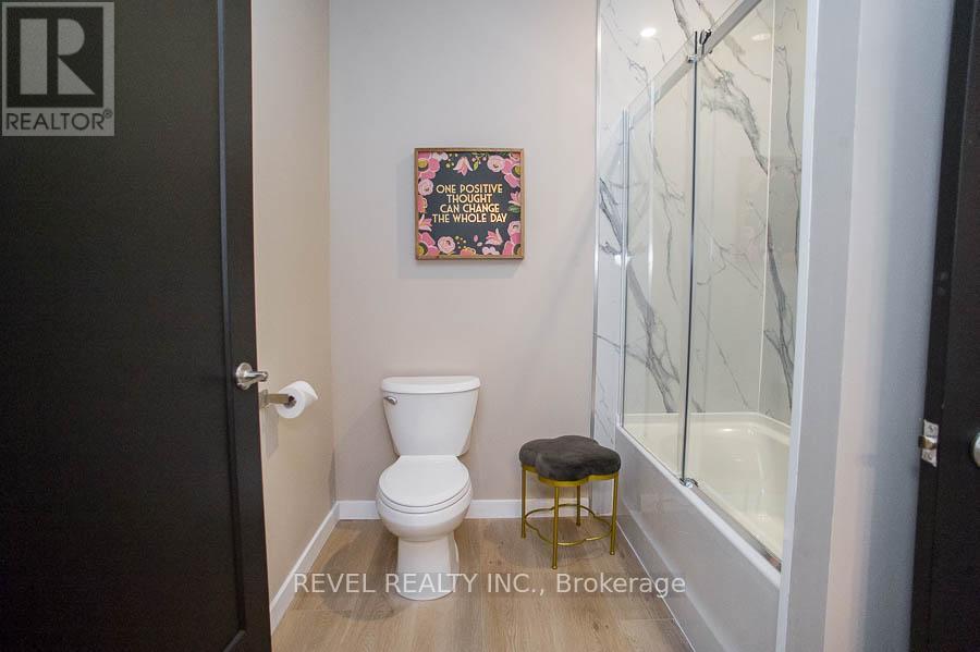 5 Scott Drive, Norfolk, ON - Indoor Photo Showing Bathroom