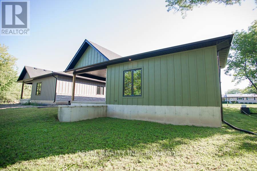 5 Scott Drive, Norfolk, ON - Outdoor