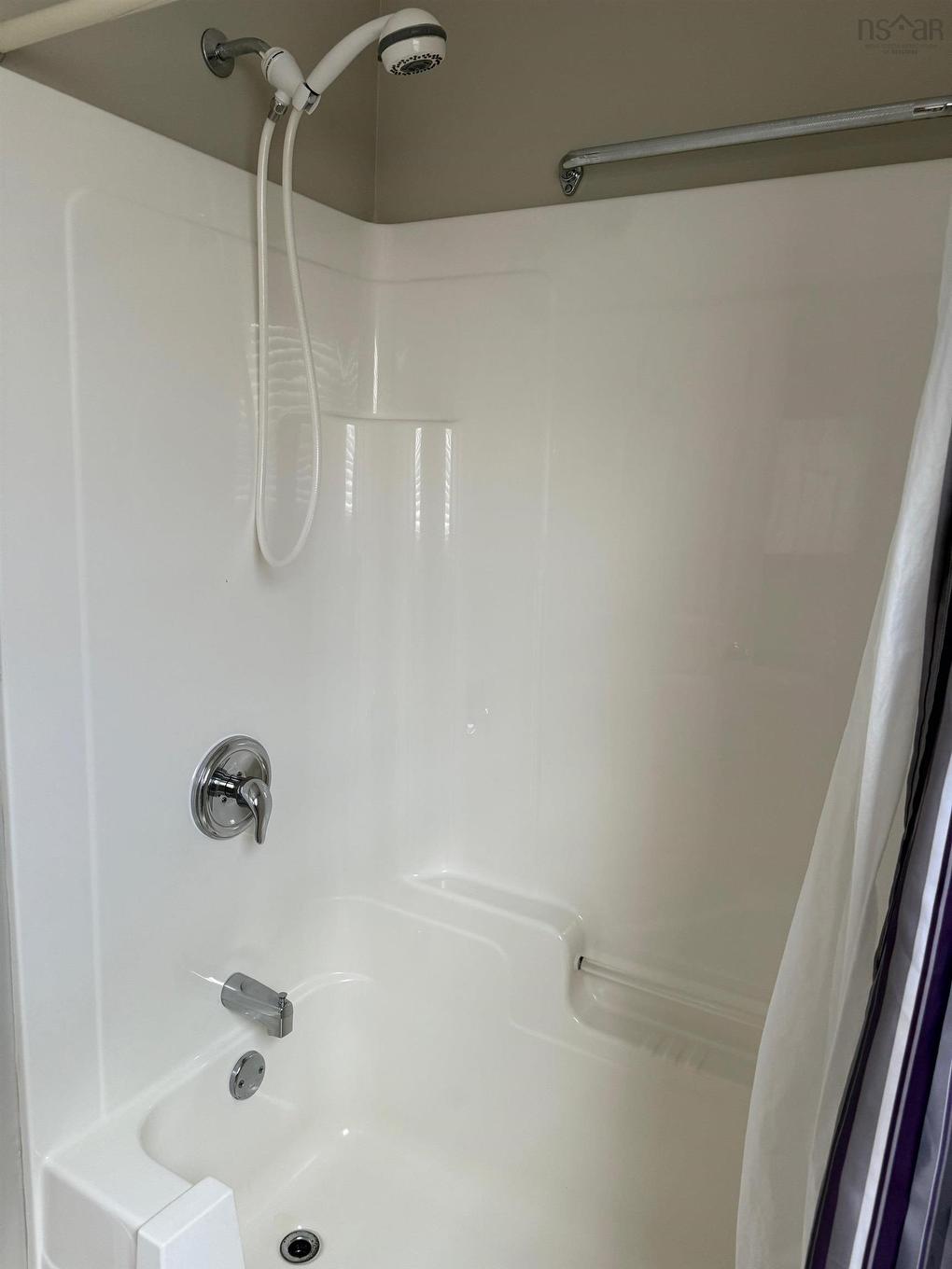 81 Thomson Drive, Bridgewater, NS