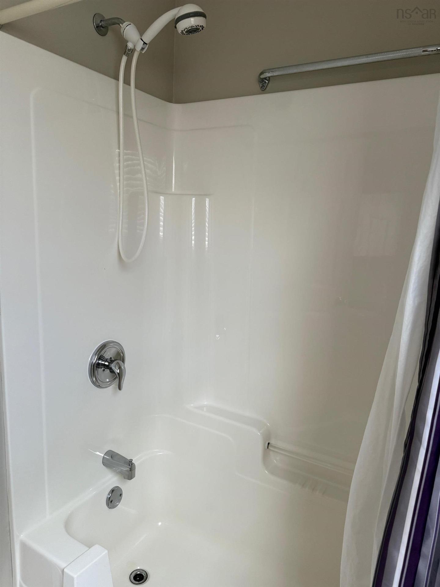81 Thomson Drive, Bridgewater, NS