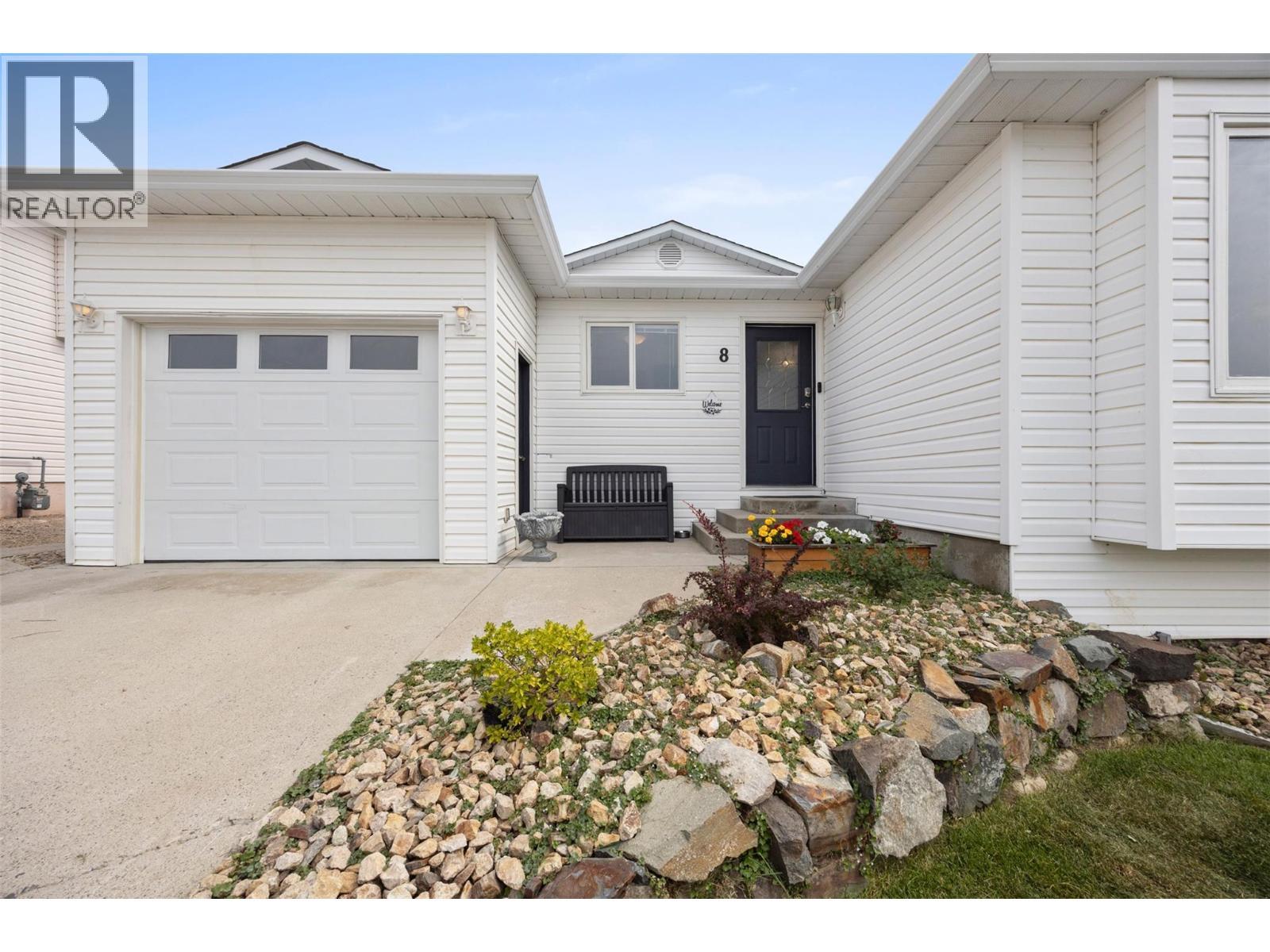 6400 Spencer Road Unit# 8, Kelowna, BC - Outdoor