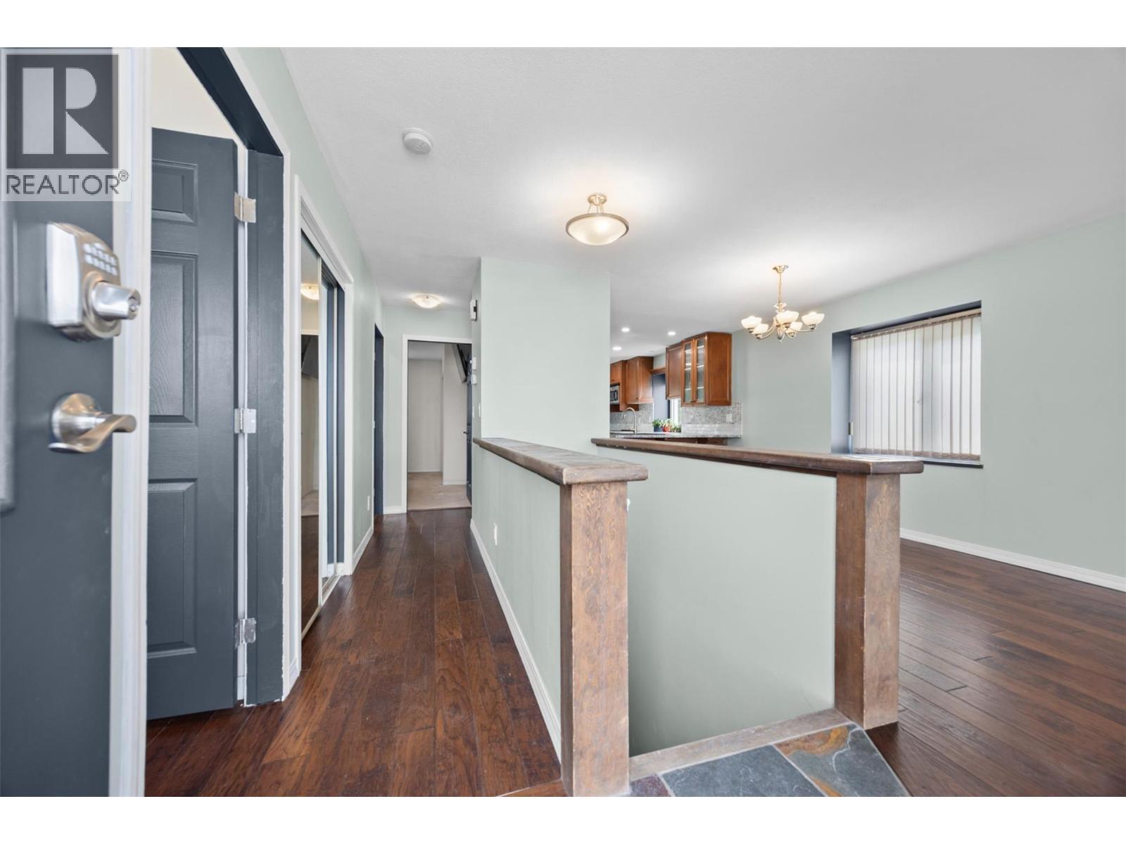 6400 Spencer Road Unit# 8, Kelowna, BC - Indoor Photo Showing Other Room