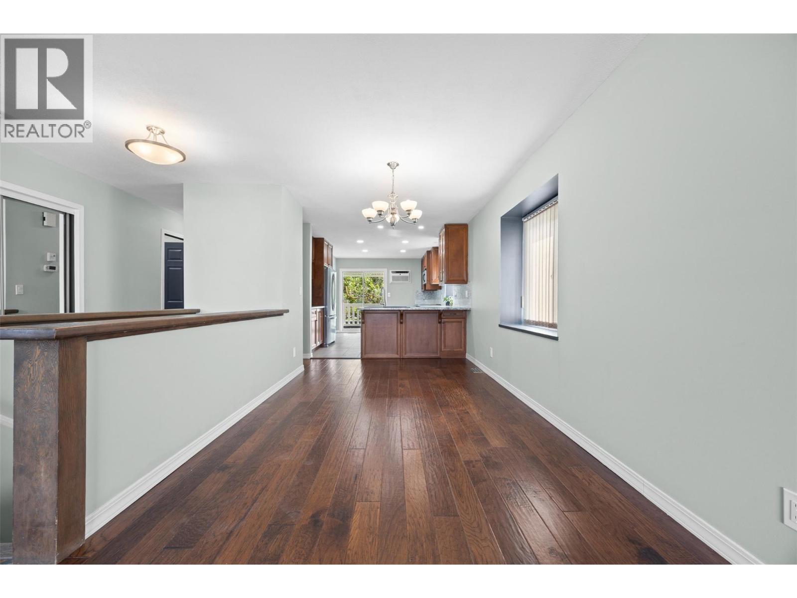 6400 Spencer Road Unit# 8, Kelowna, BC - Indoor Photo Showing Other Room