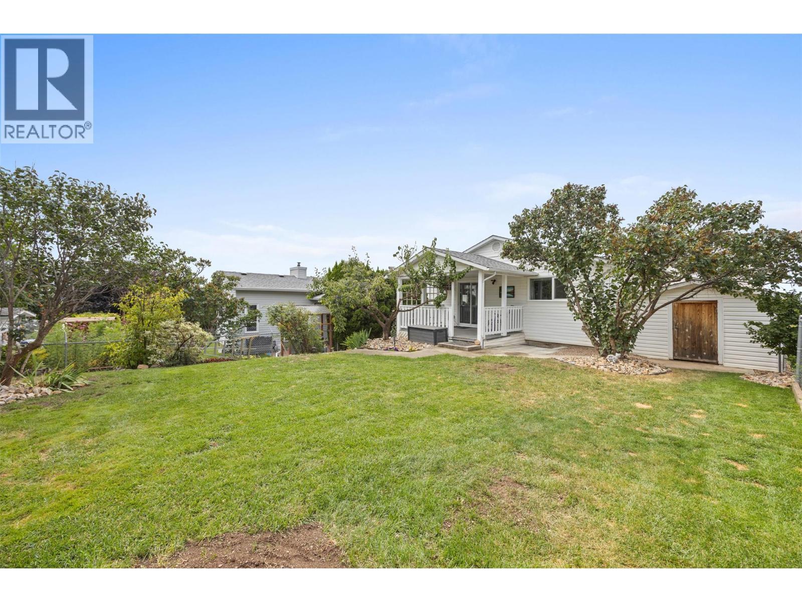 6400 Spencer Road Unit# 8, Kelowna, BC - Outdoor