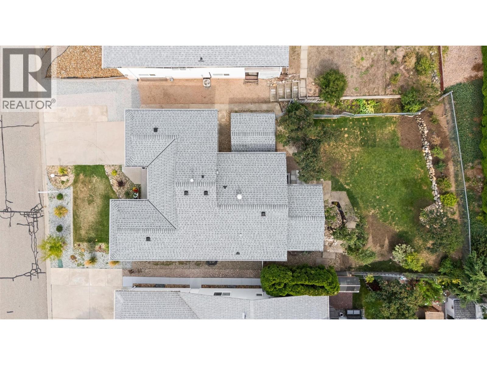 6400 Spencer Road Unit# 8, Kelowna, BC - Outdoor