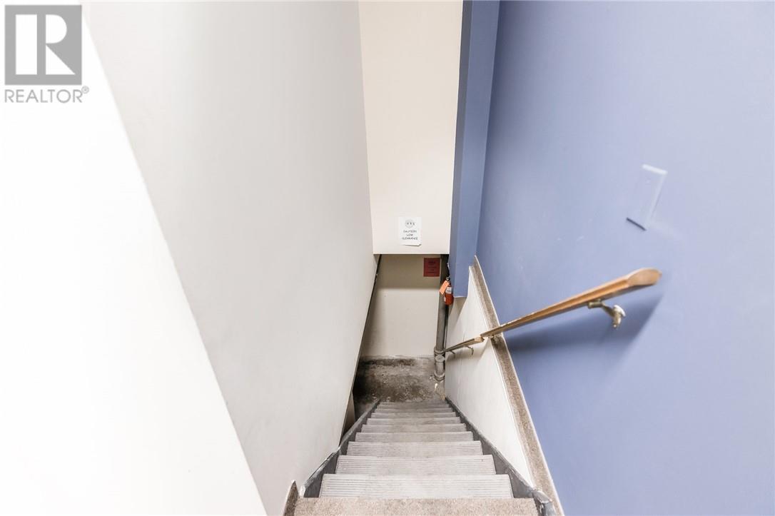 402 Frood Road, Sudbury, ON