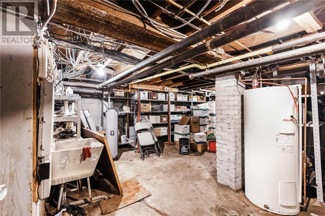 402 Frood Road, Sudbury, ON