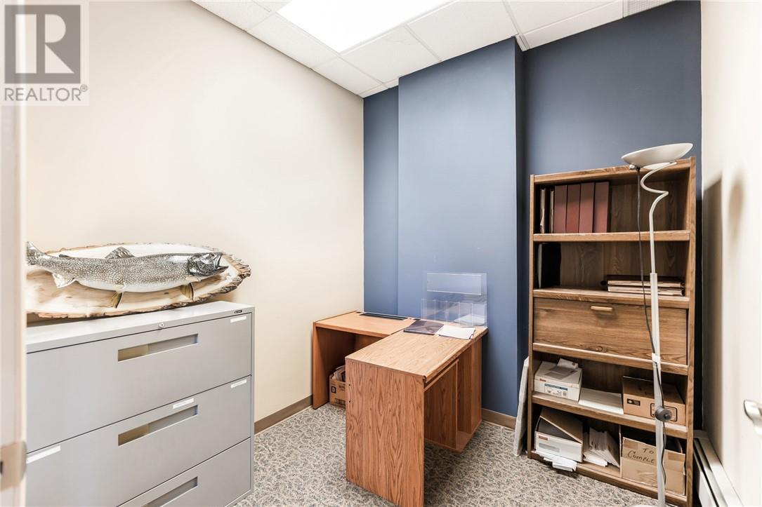 402 Frood Road, Sudbury, ON