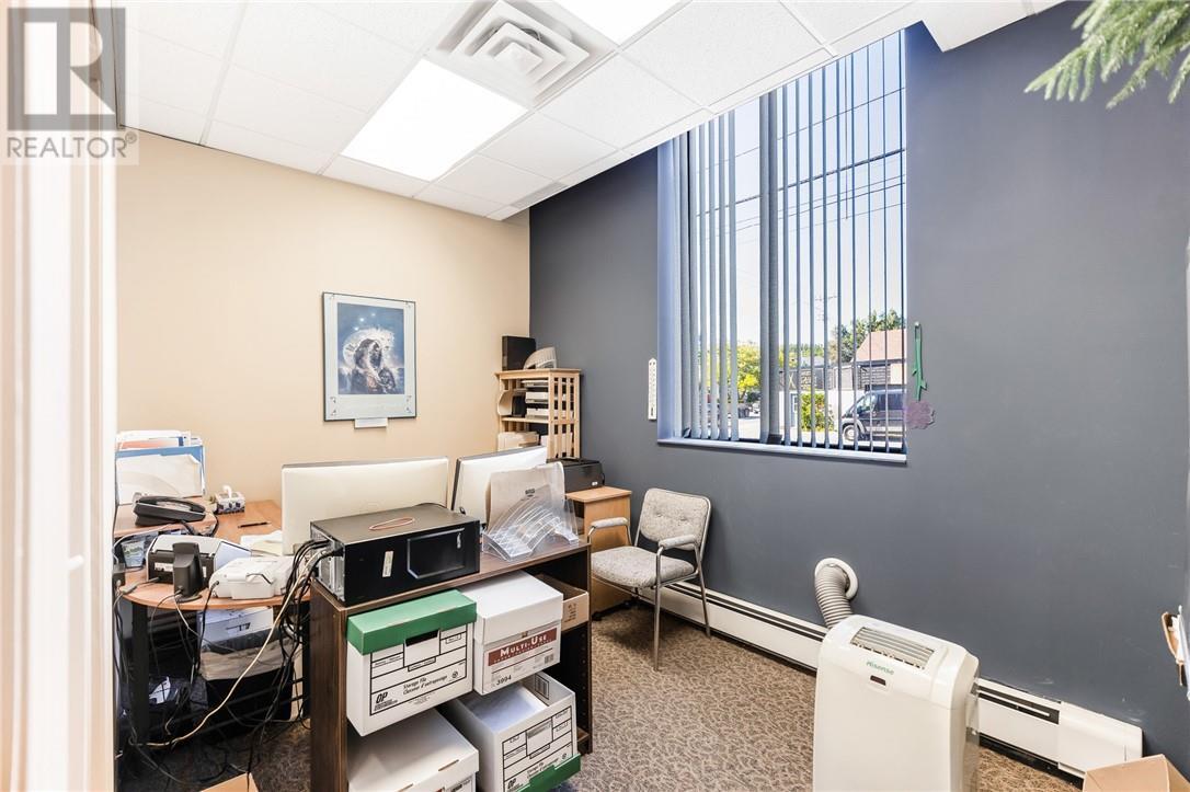 402 Frood Road, Sudbury, ON