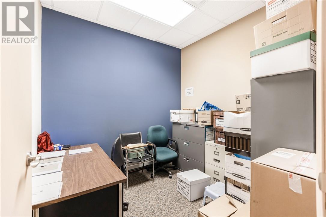 402 Frood Road, Sudbury, ON