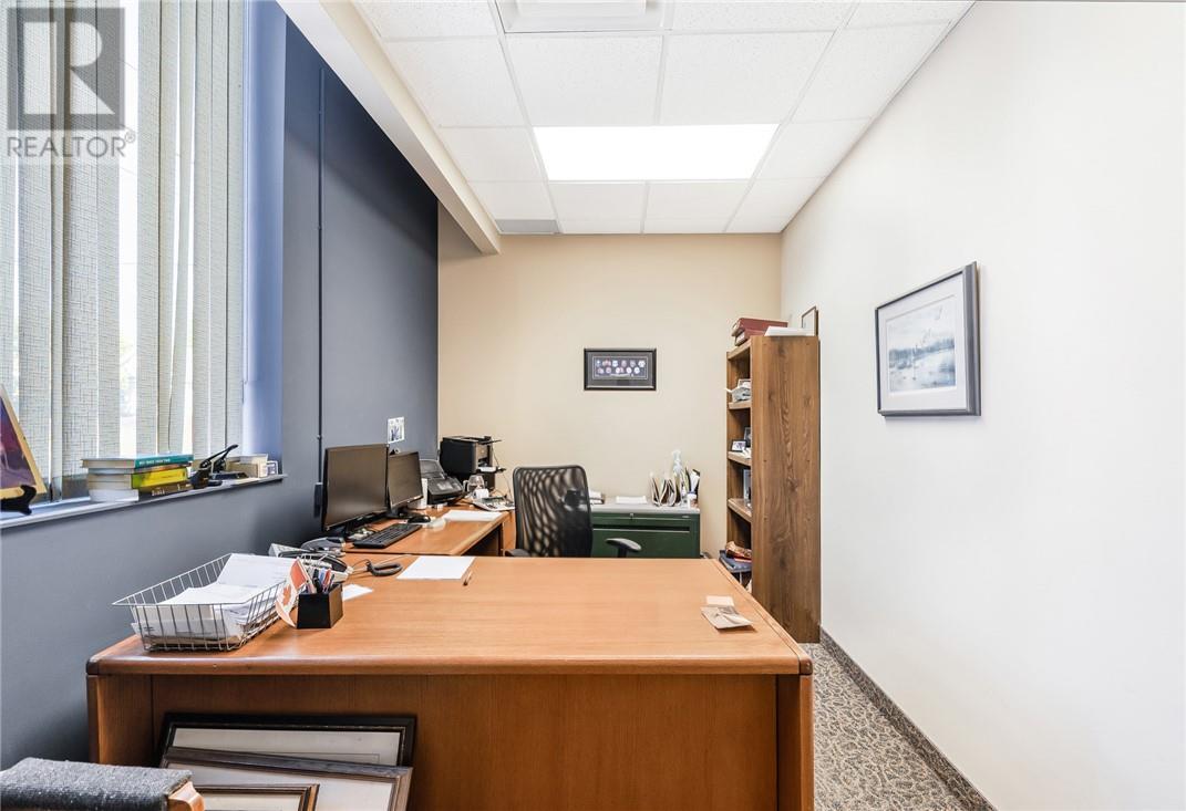 402 Frood Road, Sudbury, ON