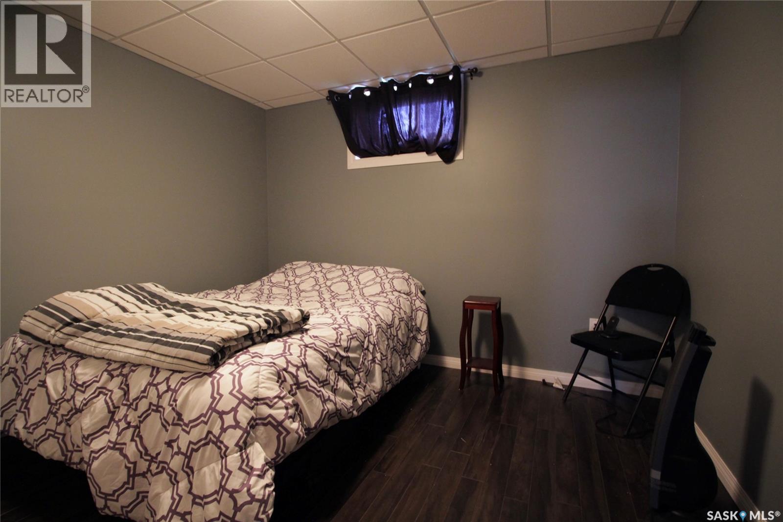 813 Moose Street, Moosomin, SK - Indoor Photo Showing Bedroom