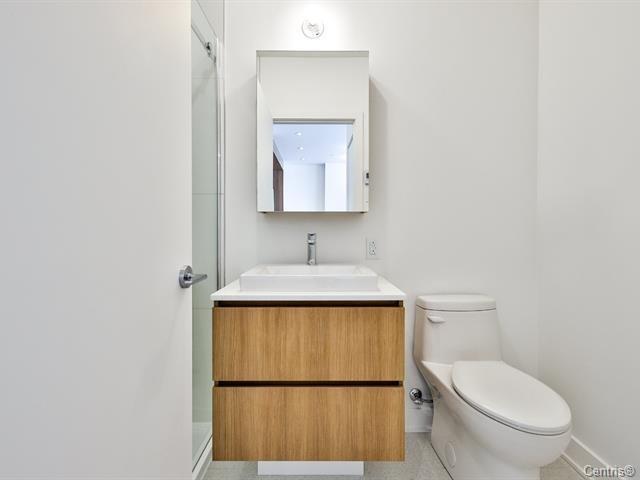 Salle de bains - 617-5388 Boul. Henri-Bourassa O., Montréal (Saint-Laurent), QC - Indoor Photo Showing Bathroom