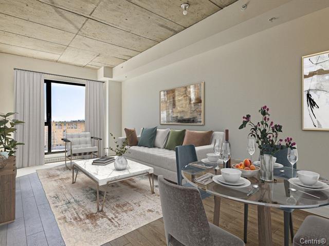 Salon - 617-5388 Boul. Henri-Bourassa O., Montréal (Saint-Laurent), QC - Indoor Photo Showing Living Room