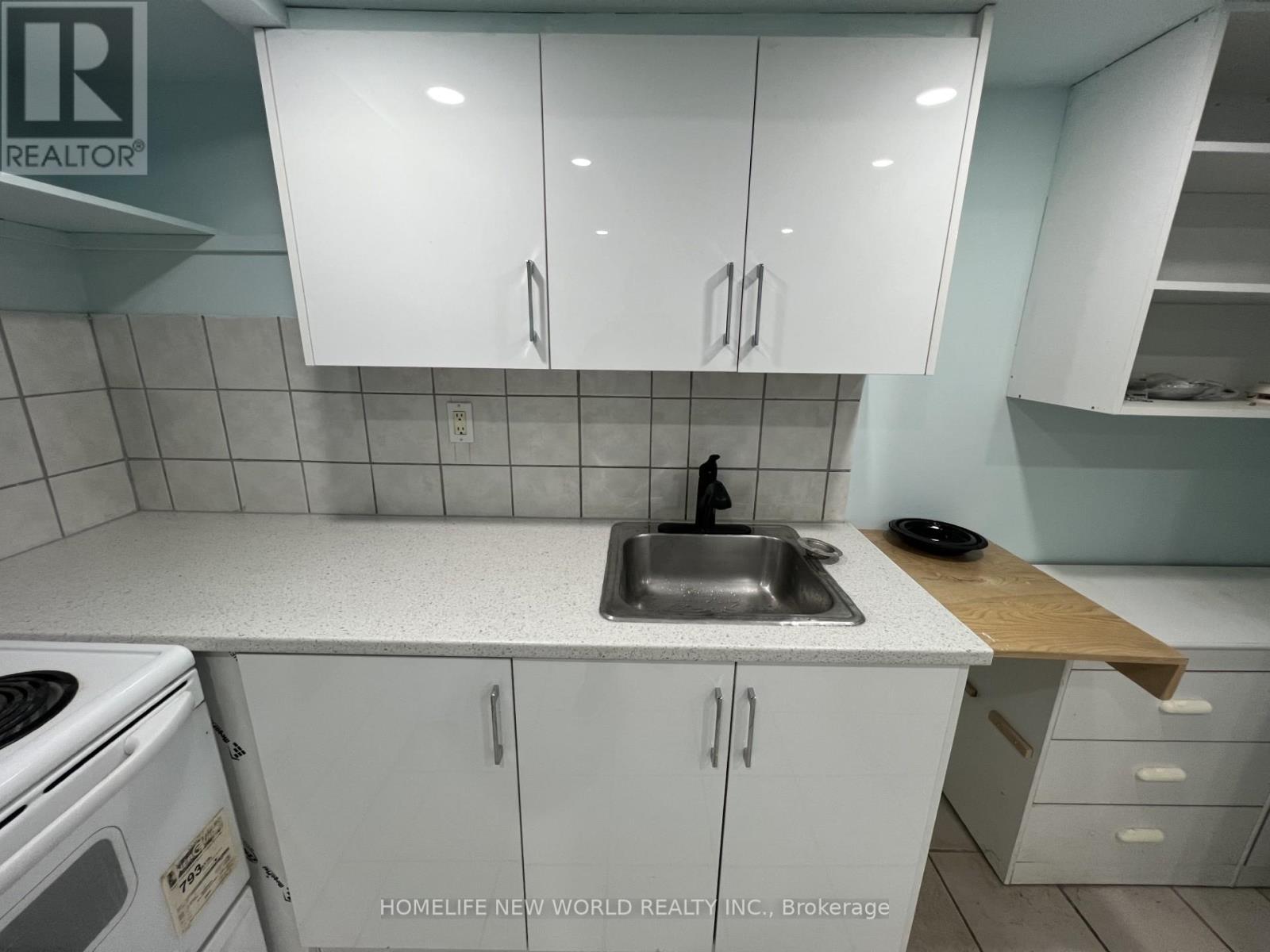 Bsmt - 47 Stather Crescent, Markham, ON - Indoor Photo Showing Kitchen