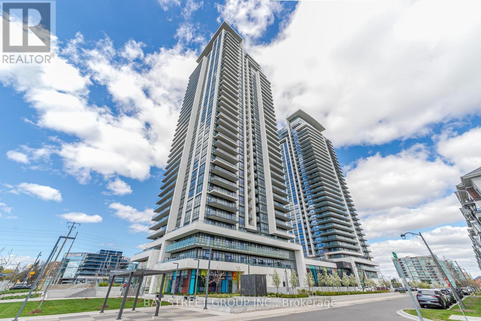 709 - 12 Gandhi Lane, Markham, ON - Outdoor With Balcony With Facade