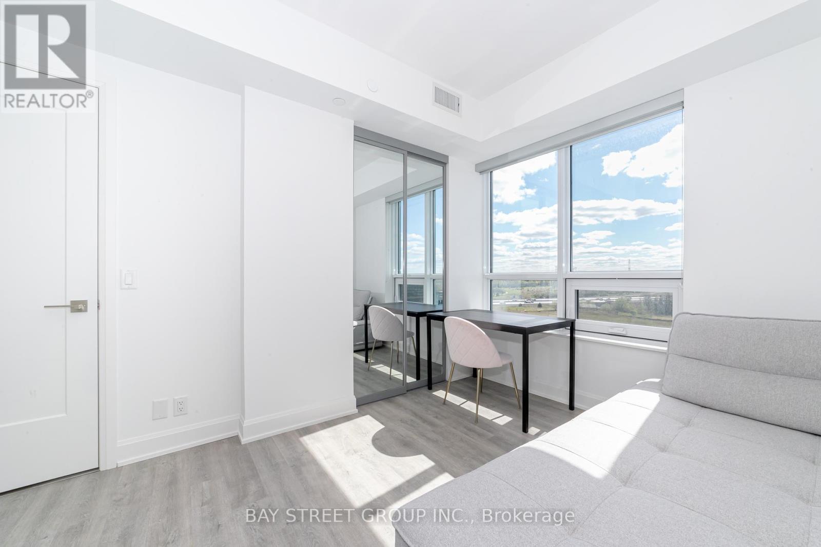 709 - 12 Gandhi Lane, Markham, ON - Indoor