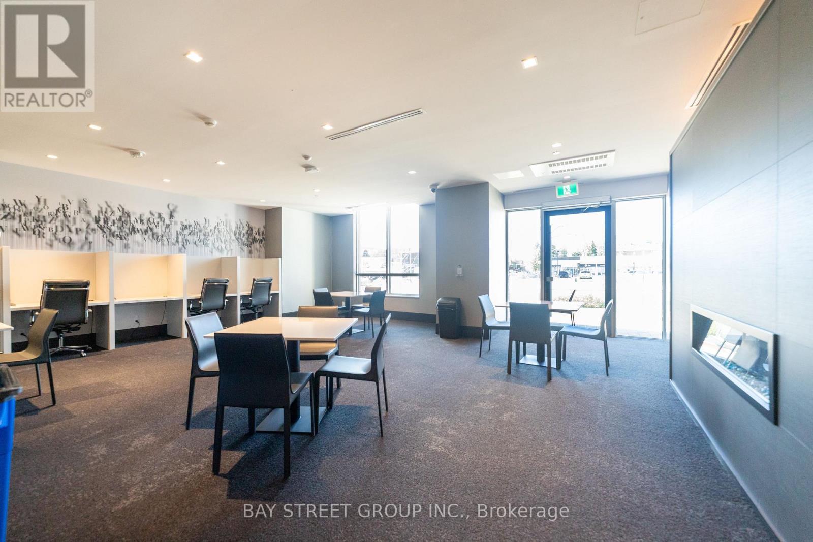 709 - 12 Gandhi Lane, Markham, ON - Indoor Photo Showing Dining Room
