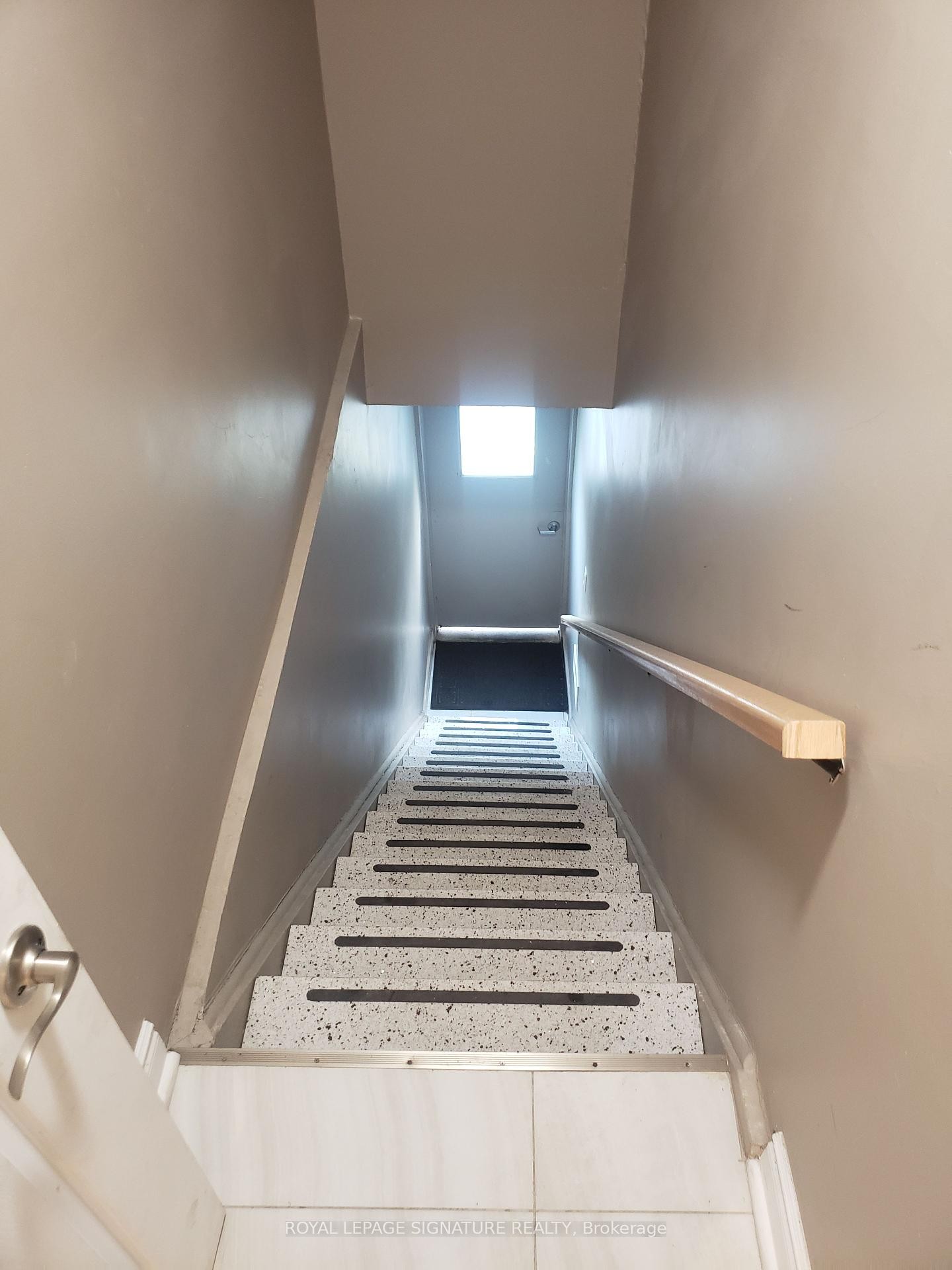 1299-1301 Danforth Avenue, Toronto, ON