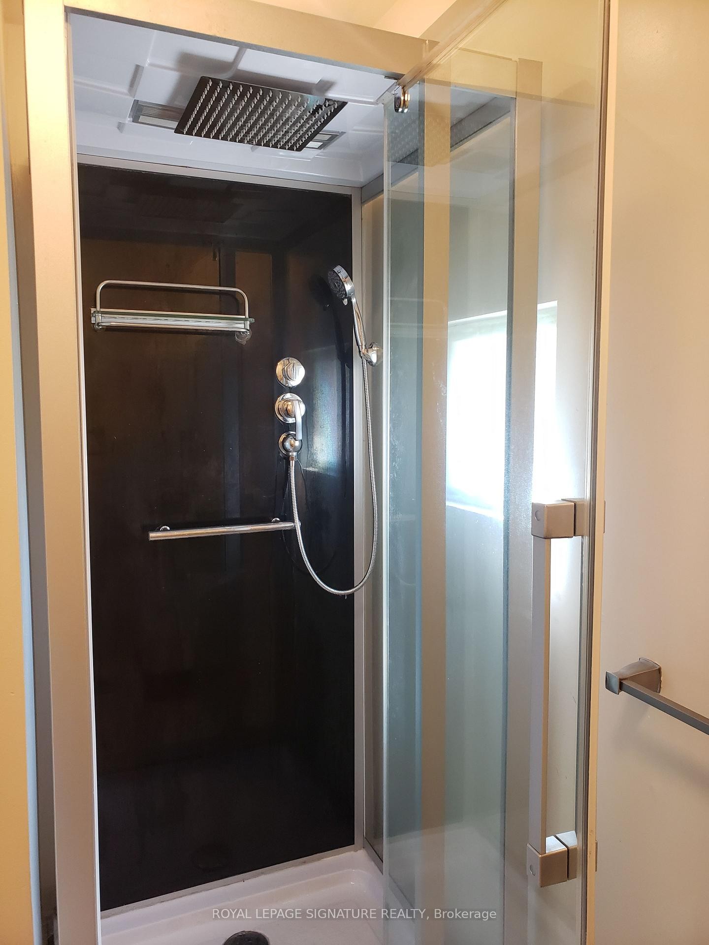 1299-1301 Danforth Avenue, Toronto, ON