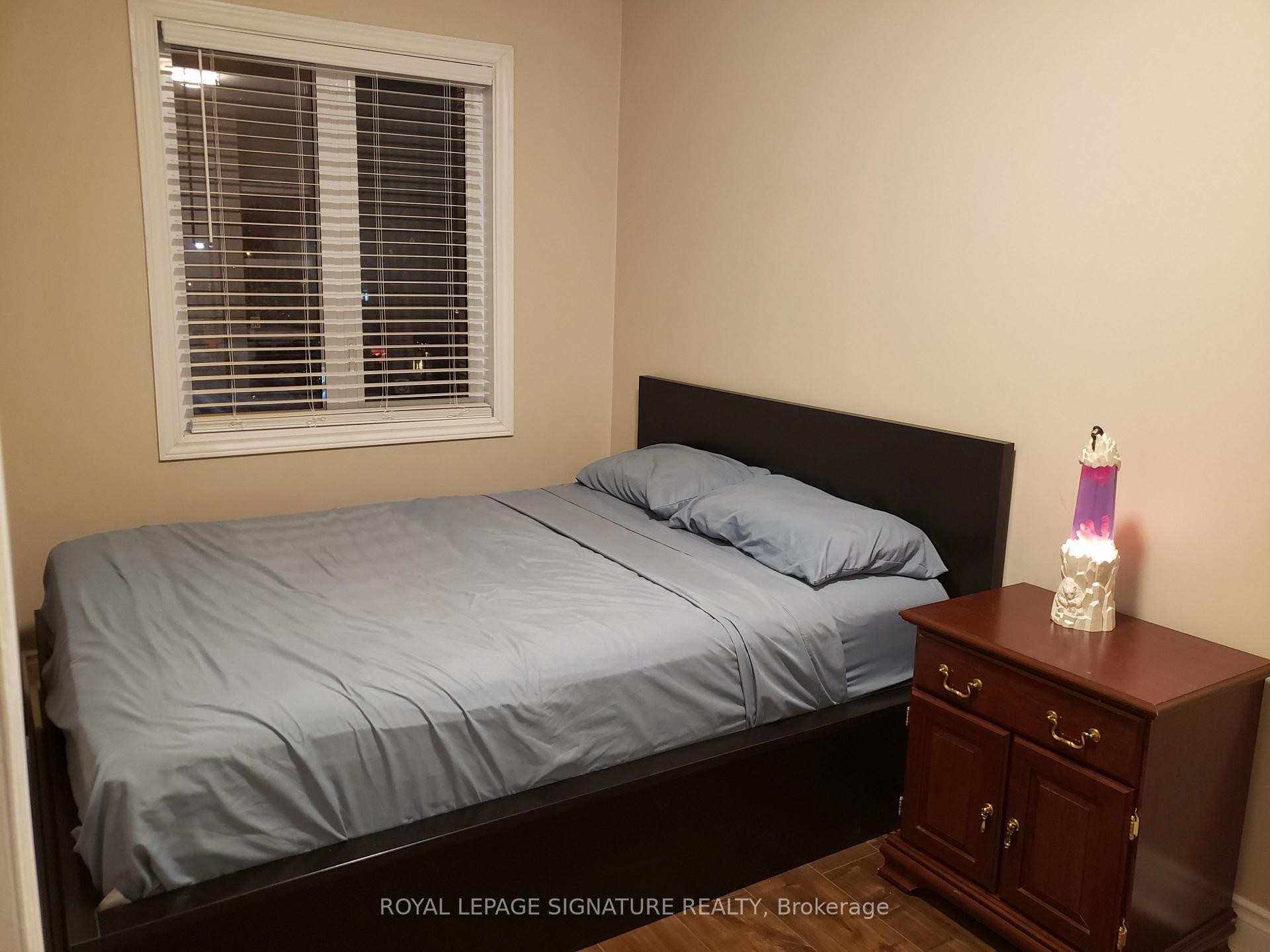 1299-1301 Danforth Avenue, Toronto, ON - Indoor Photo Showing Bedroom