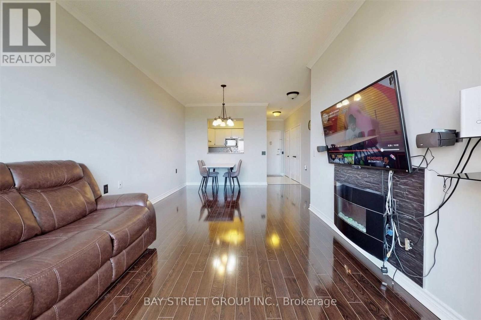 Ph12 - 2628 Mccowan Road, Toronto, ON - Indoor Photo Showing Living Room
