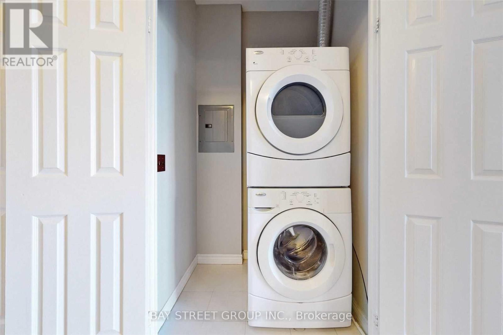Ph12 - 2628 Mccowan Road, Toronto, ON - Indoor Photo Showing Laundry Room