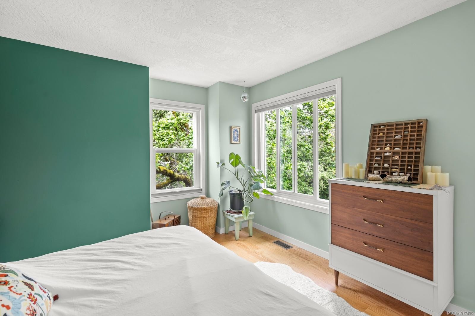 10-4580 West Saanich Rd, Saanich, BC