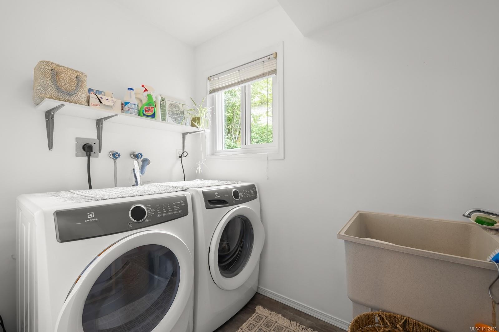 10-4580 West Saanich Rd, Saanich, BC