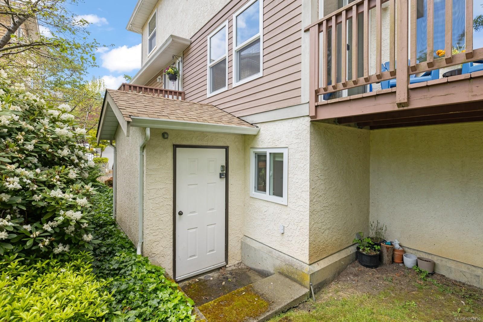 10-4580 West Saanich Rd, Saanich, BC