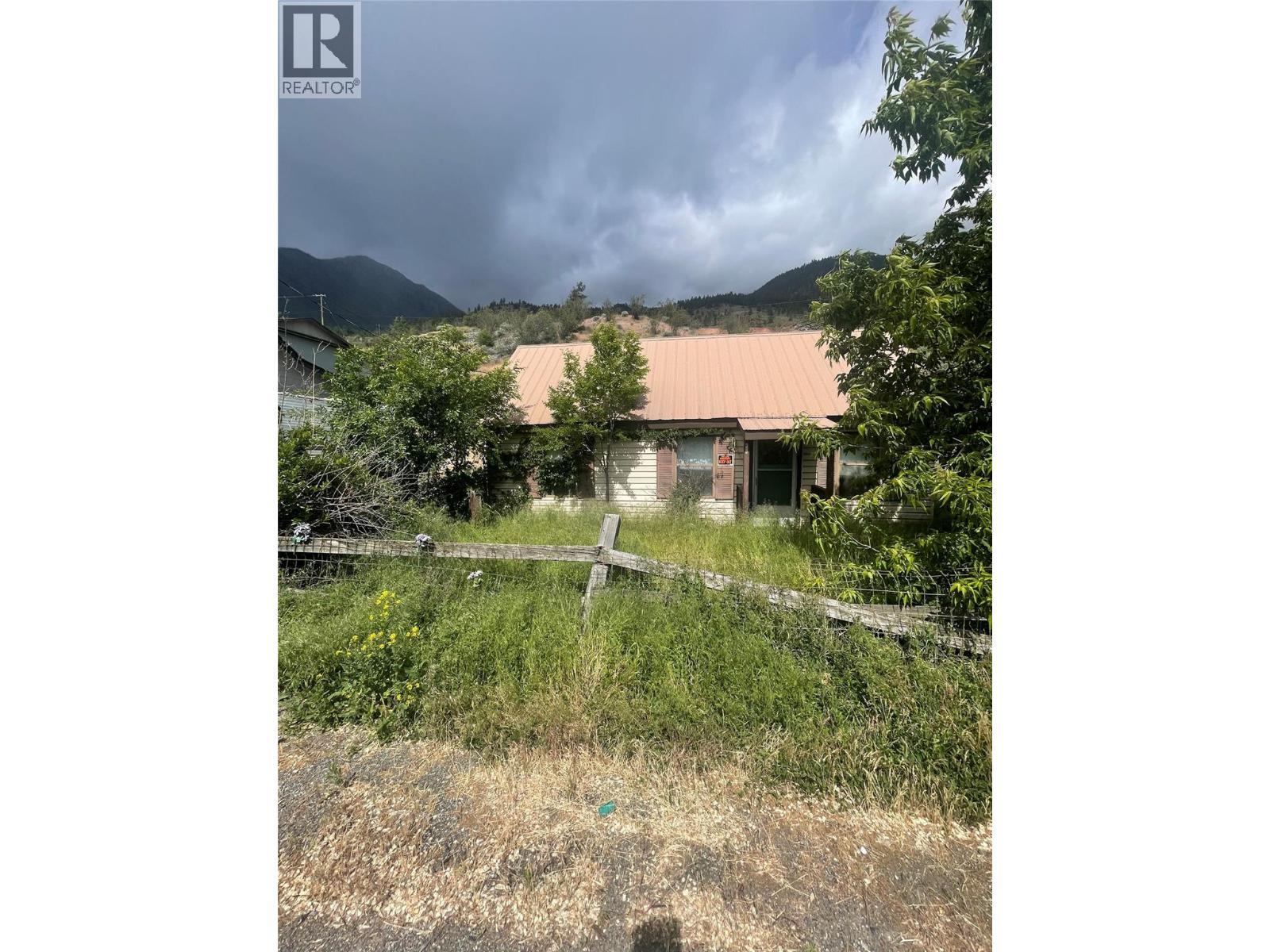 685 Russell Lane, Lillooet, BC - Outdoor