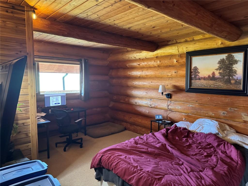 1135 Clearview Drive, Kamloops, BC - Indoor Photo Showing Bedroom