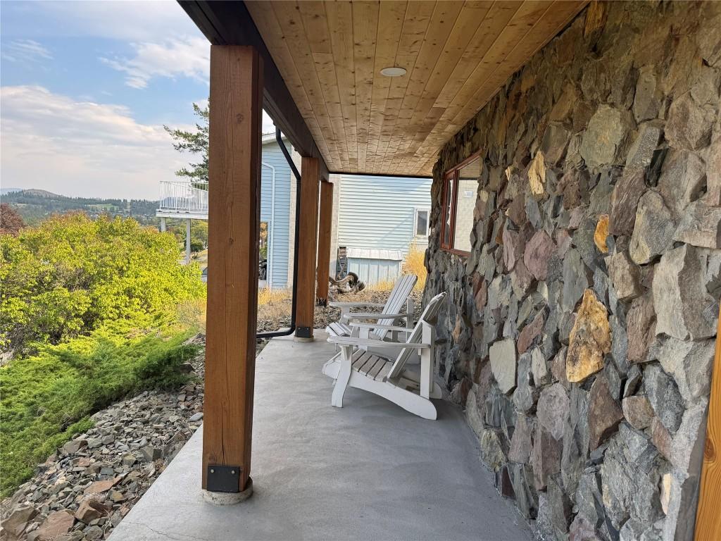 1135 Clearview Drive, Kamloops, BC - Outdoor