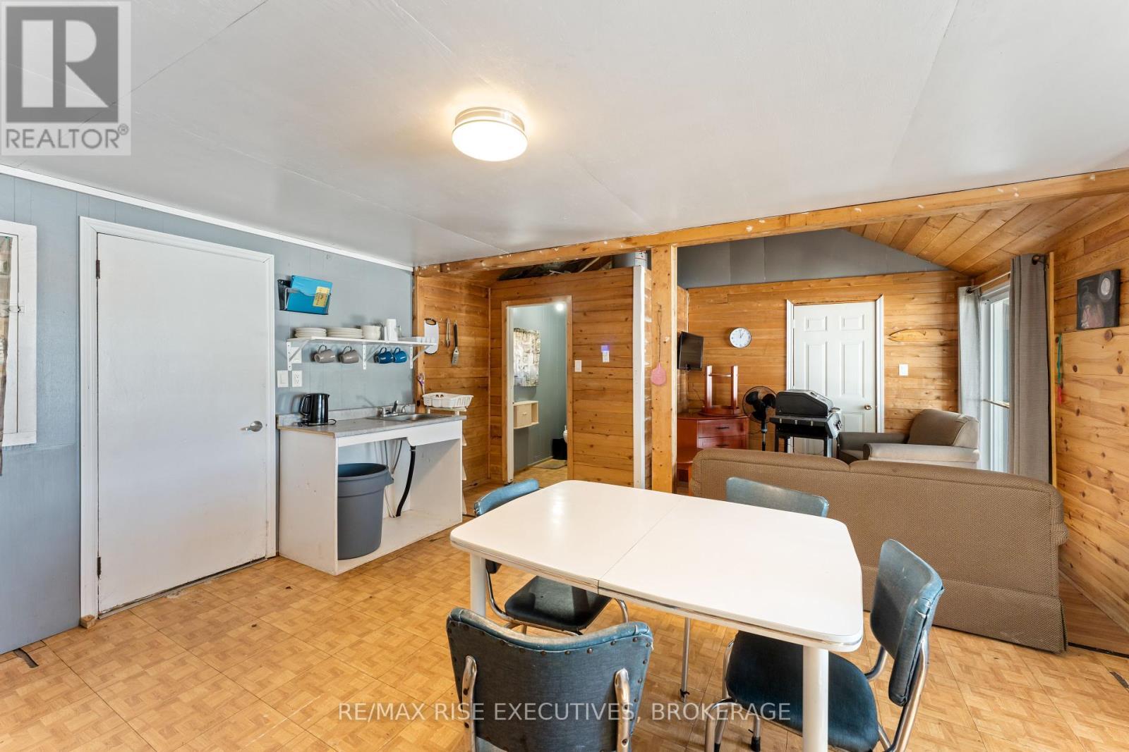 1264 Cox Road, Frontenac (Frontenac Centre), ON