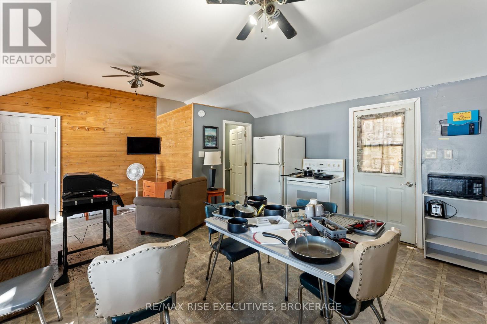 1264 Cox Road, Frontenac (Frontenac Centre), ON