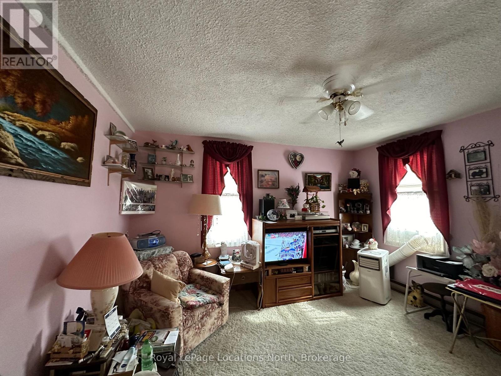 204 - 110 Sykes Street N, Meaford, ON - Indoor