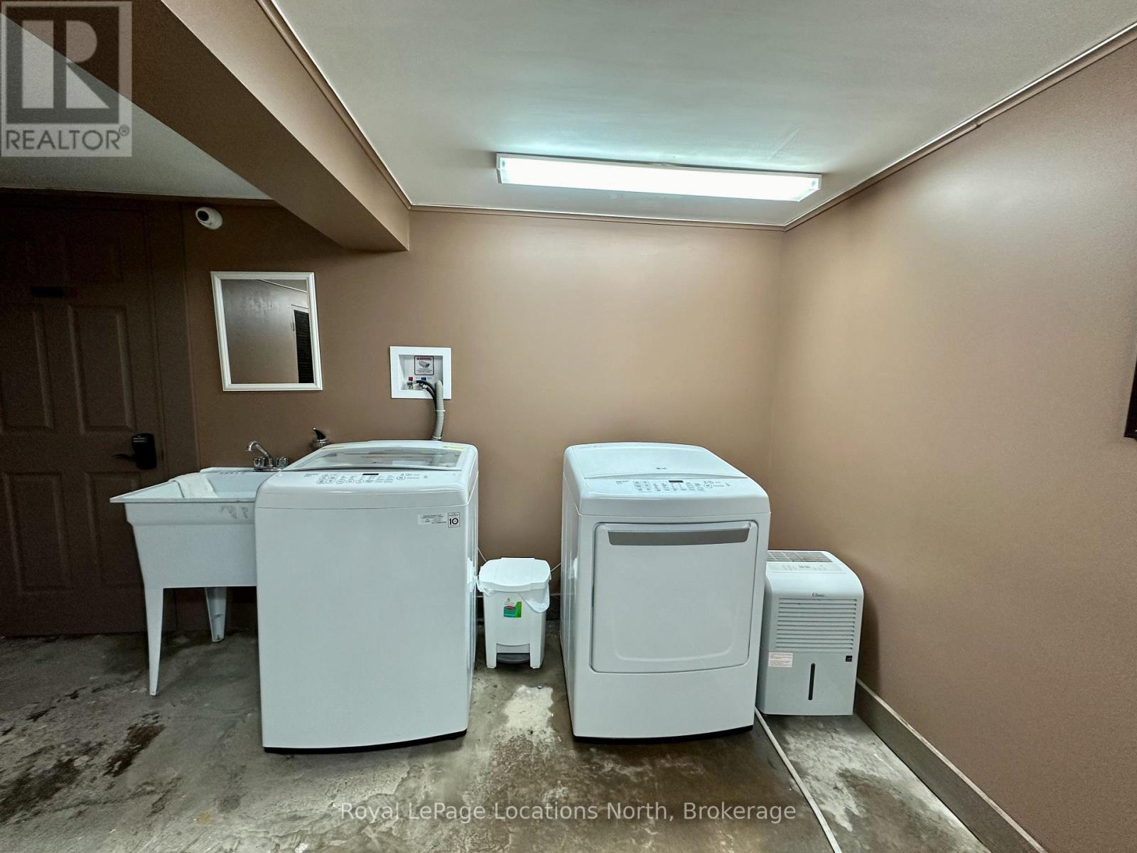 204 - 110 Sykes Street N, Meaford, ON - Indoor Photo Showing Laundry Room