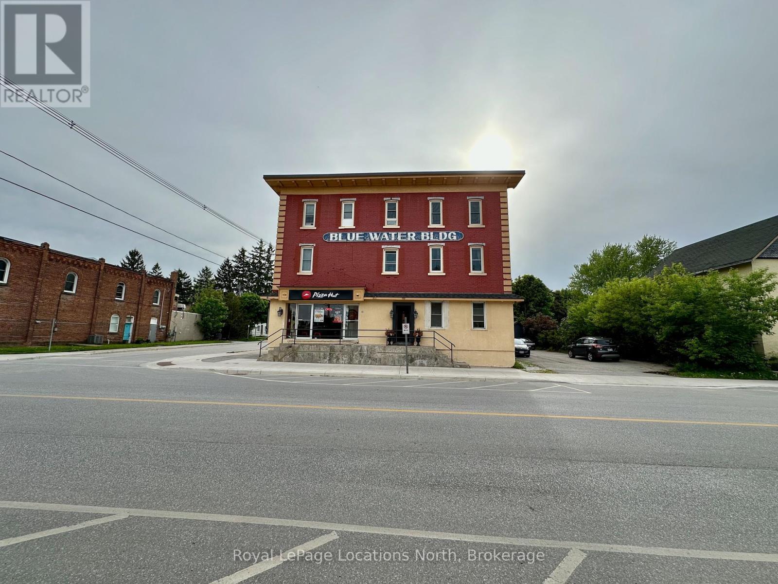204 - 110 Sykes Street N, Meaford, ON - Outdoor