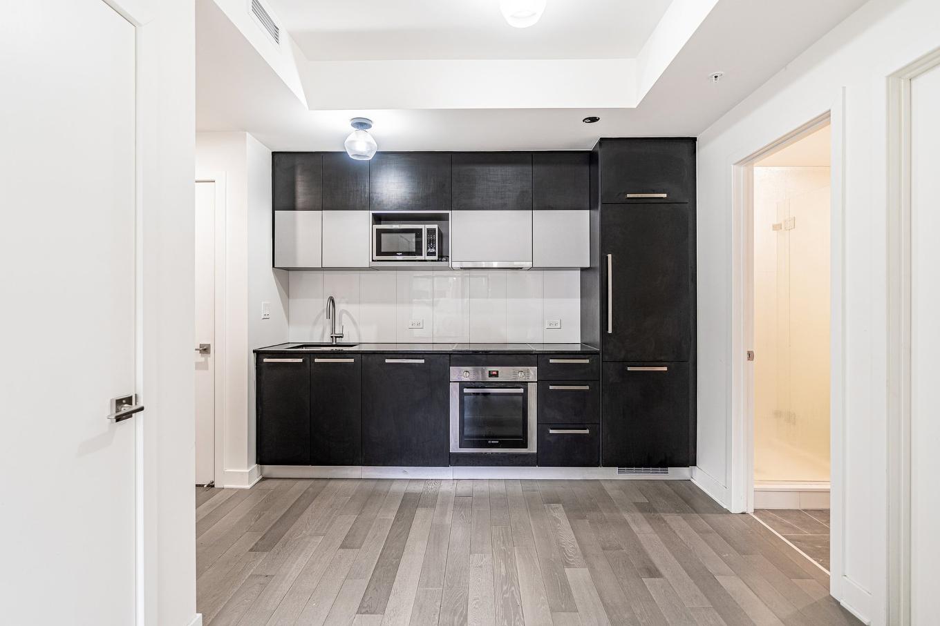 Kitchen - 709-628 Rue St-Jacques, Montréal (Ville-Marie), QC - Indoor Photo Showing Kitchen