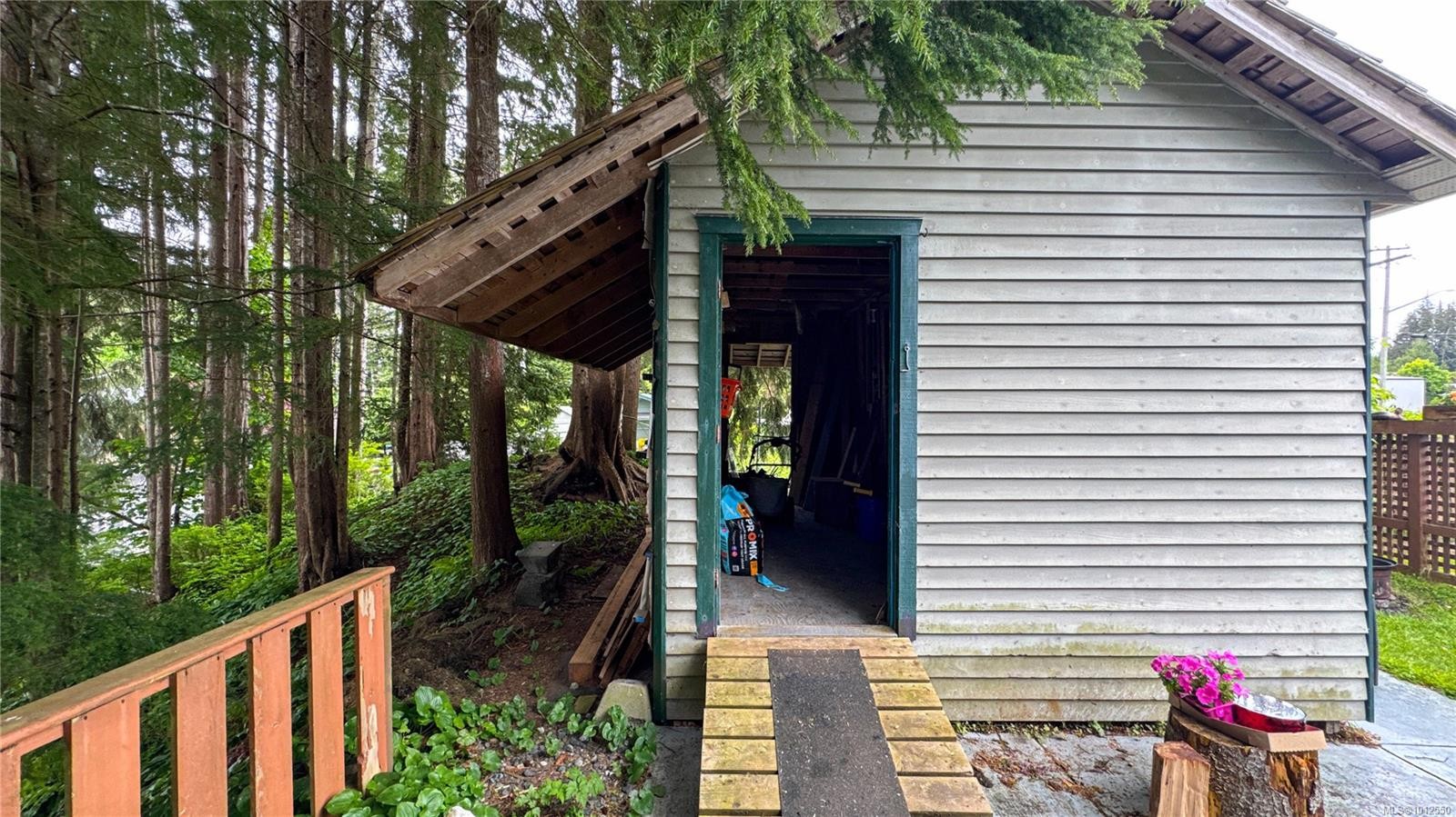 7085 Shorncliffe Ave, Port Hardy, BC