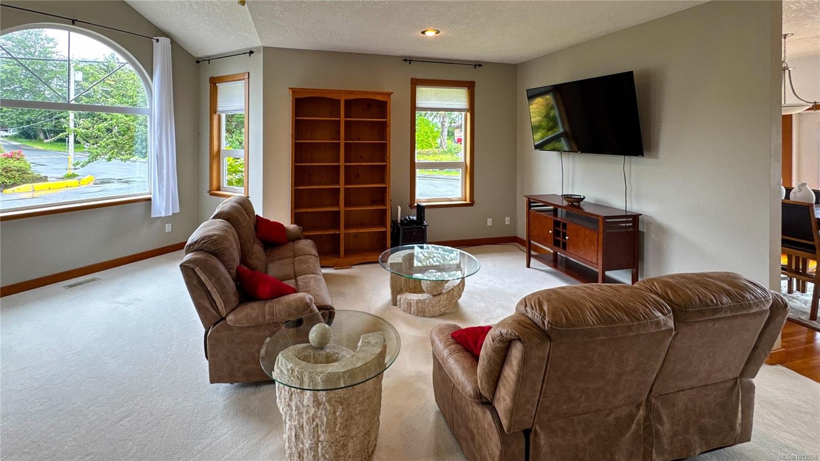 7085 Shorncliffe Ave, Port Hardy, BC