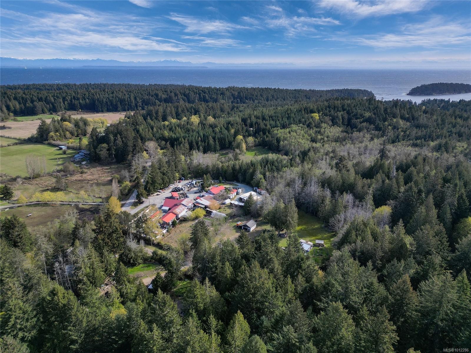 510 Whalen Rd, Mayne Island, BC