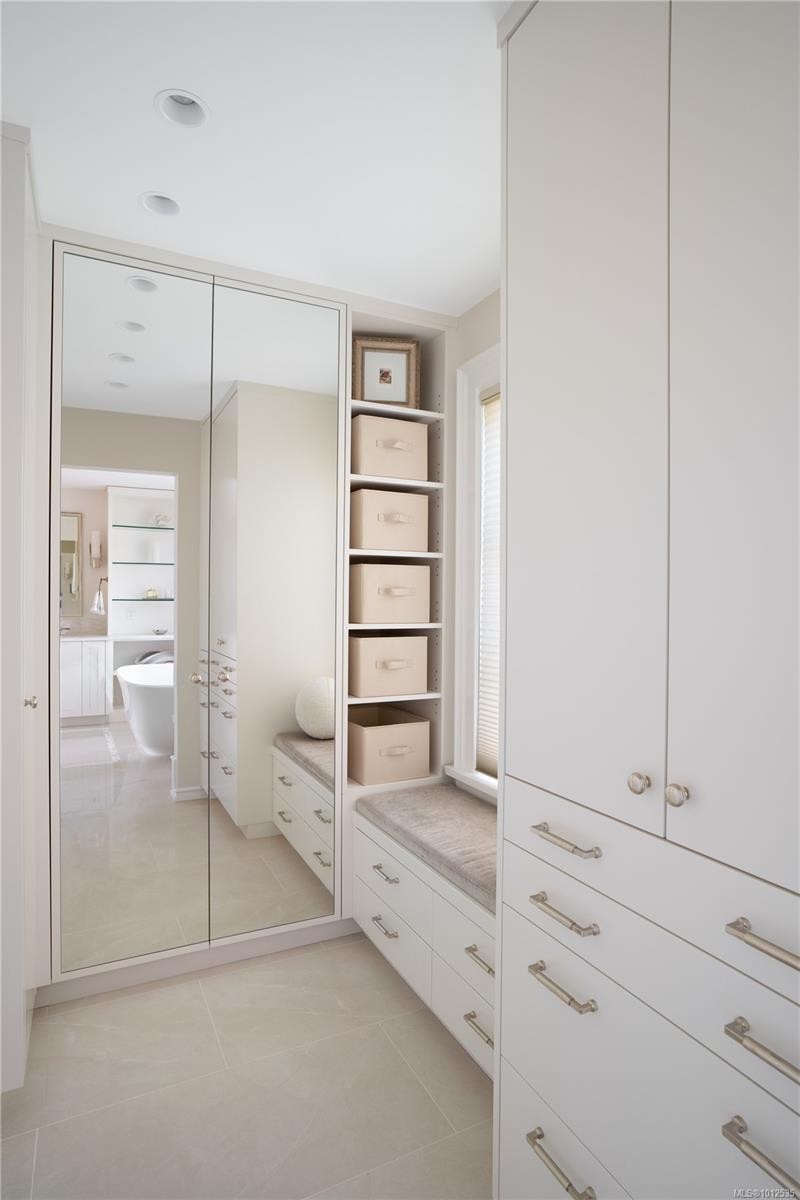 2175 Granite St, Oak Bay, BC