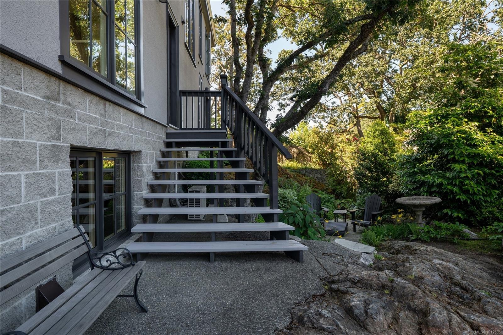 2175 Granite St, Oak Bay, BC