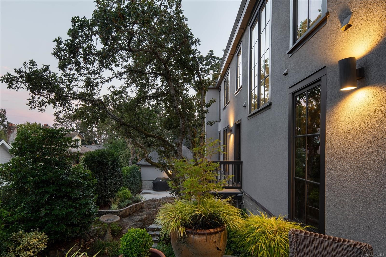 2175 Granite St, Oak Bay, BC