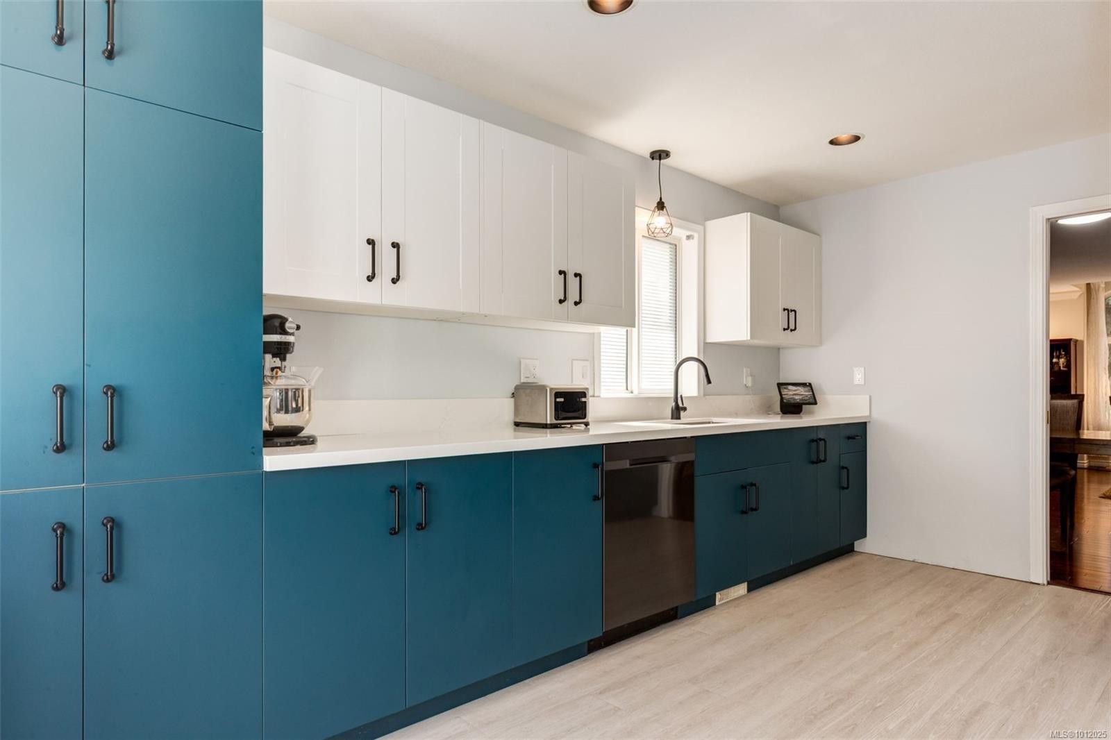 6422 Dover Rd, Nanaimo, BC